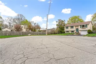 84 Lynde St, Providence, RI 02908 - Photo 32