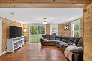 6 North Rd, Foster, RI 02825 - Photo 8