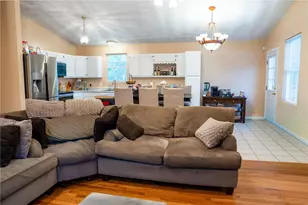 89 Dedham Ave, Providence, RI 02909 - Photo 8