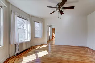 577 Spring St, Newport, RI 02840 - Photo 6