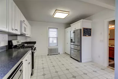 577 Spring Street, Newport, RI 02840 - Photo 12