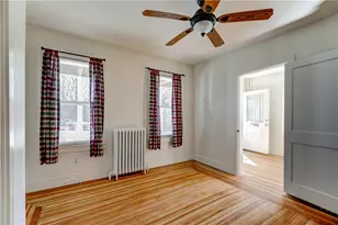 577 Spring St, Newport, RI 02840 - Photo 4