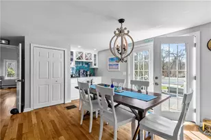 391 Valley Rd, Middletown, RI 02842 - Photo 4