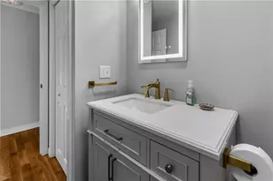 391 Valley Rd, Middletown, RI 02842 - Photo 16