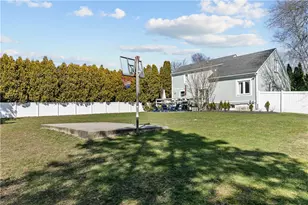 391 Valley Rd, Middletown, RI 02842 - Photo 30
