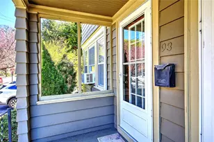 91 4th St, Providence, RI 02906 - Photo 2