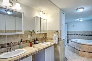 7 Hemlock Dr, Johnston, RI 02919 - Photo 20