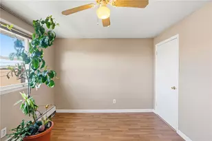 29 Woodbine St, Pawtucket, RI 02860 - Photo 10