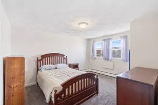 29 Woodbine St, Pawtucket, RI 02860 - Photo 12