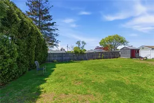 49 Sampson Ave, North Providence, RI 02911 - Photo 24