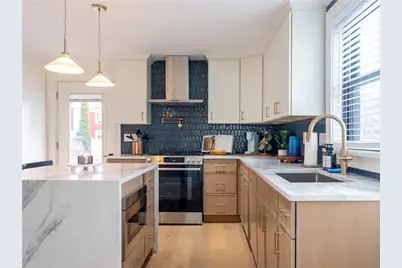 7 Dearborn Street #1, Newport, RI 02840 - Photo 1