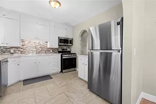 9 Mason Ave, Bristol, RI 02809 - Photo 10