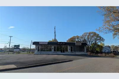 650 Greenwich Avenue, Warwick, RI 02886 - Photo 2