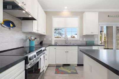 61 Schooner Cove Lane, Narragansett, RI 02882 - Photo 12