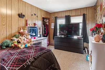 6 Middle Street, West Warwick, RI 02893 - Photo 16