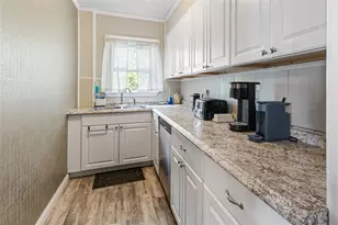 6 Middle St, West Warwick, RI 02893 - Photo 14