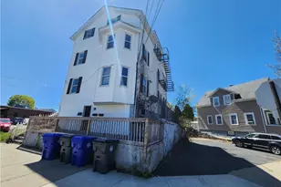 75 Prudence Ave, Providence, RI 02909 - Photo 4