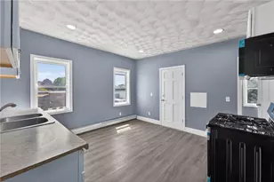 75 Prudence Ave, Providence, RI 02909 - Photo 14