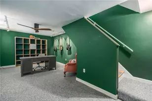 5 Amy St, Providence, RI 02906 - Photo 24