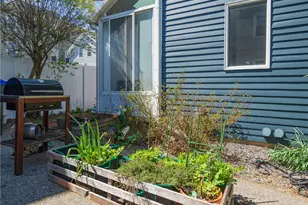 5 Amy St, Providence, RI 02906 - Photo 30
