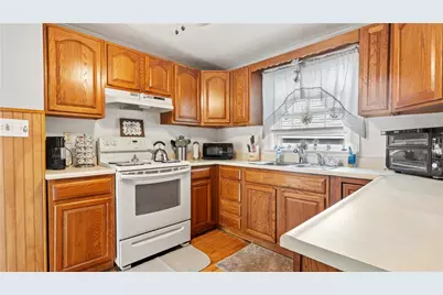 21 Brookwood Road, Cranston, RI 02920 - Photo 6