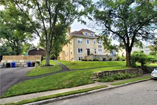 141 Bourne Ave, East Providence, RI 02916 - Photo 2