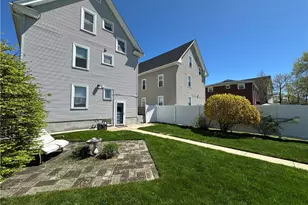 904 York Ave, Pawtucket, RI 02861 - Photo 10