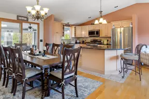 4 Sprague Cir, Johnston, RI 02919 - Photo 10