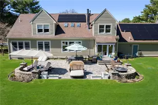 110 Osprey Dr, East Greenwich, RI 02818 - Photo 2