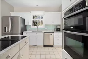 110 Osprey Dr, East Greenwich, RI 02818 - Photo 12