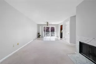 1 Willow Glen Cir, Warwick, RI 02889 - Photo 6