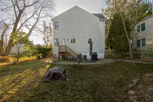 20 Findlay Pl, Newport, RI 02840 - Photo 34