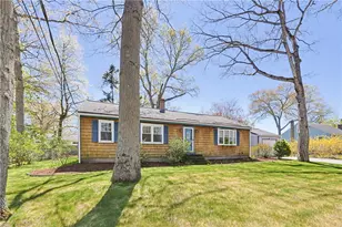 26 Alton Ave Ave, Cumberland, RI 02864 - Photo 2