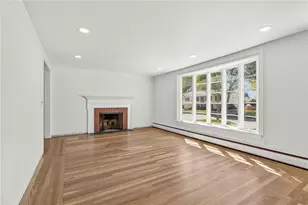 101 Bateman Ave, Cranston, RI 02920 - Photo 6