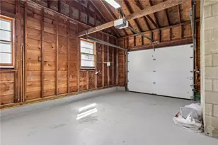 101 Bateman Ave, Cranston, RI 02920 - Photo 26