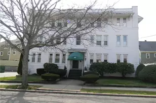 152 Elmgrove Ave, Providence, RI 02906 - Photo 2
