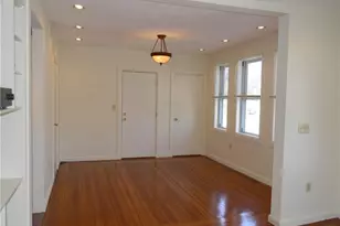152 Elmgrove Ave, Providence, RI 02906 - Photo 8