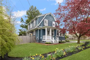 10 Manse Ct, Warwick, RI 02888 - Photo 2
