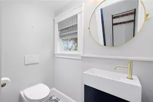 10 Manse Ct, Warwick, RI 02888 - Photo 16