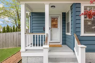 10 Manse Ct, Warwick, RI 02888 - Photo 4