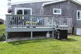 10 Stanton Ave, Narragansett, RI 02882 - Photo 10