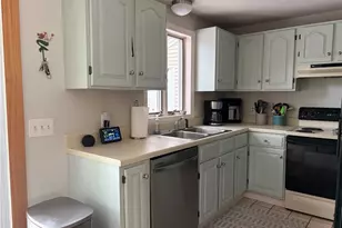 19 Castlerock Dr, Charlestown, RI 02813 - Photo 2