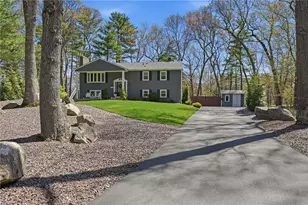 75 Oak Dell Cir, East Greenwich, RI 02818 - Photo 2
