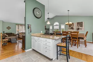 23 Detroit Ave, Warren, RI 02885 - Photo 10