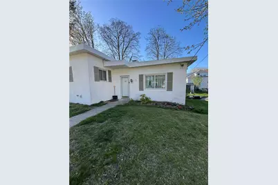 65 Hillcrest Avenue, Pawtucket, RI 02860 - Photo 1