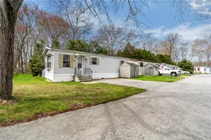 534 Forest Park Rd, Middletown, RI 02842 - Photo 4
