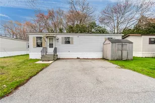 534 Forest Park Rd, Middletown, RI 02842 - Photo 16