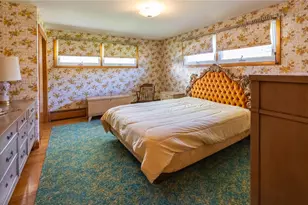 51 E Bel Air Rd, Cranston, RI 02920 - Photo 12