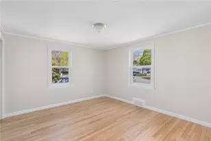 44 Ideal Ct, Warwick, RI 02818 - Photo 16