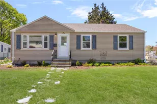 44 Ideal Ct, Warwick, RI 02818 - Photo 2